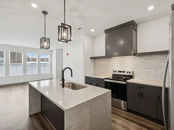 2038 Edison Park Ln, Nashville, TN 37209