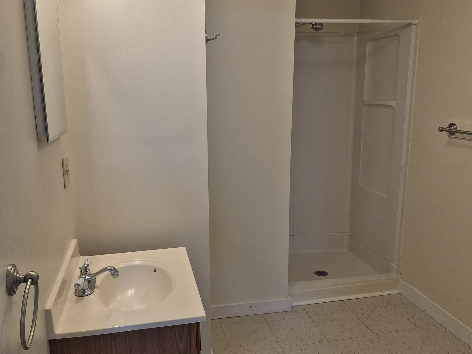 1 bed, $1,350 — Photo 3