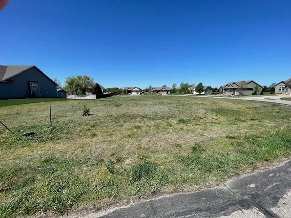 3537 N Bluestem, Rose Hill, KS 67133