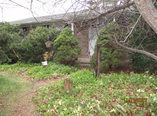 9140 S Grove Rd, Dewitt, MI 48820