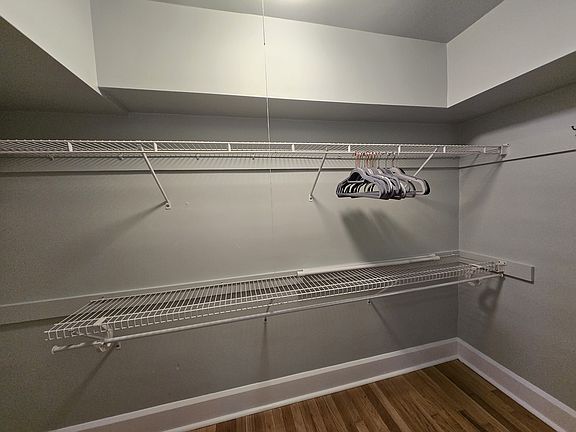 5th image of 242 1/2 10th Ave NE APT C