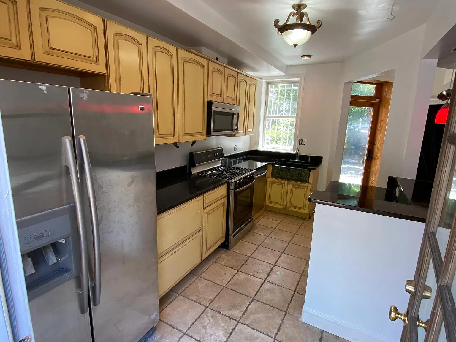 731 Kenyon St NW — Photo 4