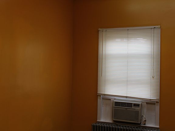 3rd image of 13313 Liberty Ave