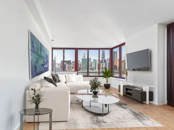 4-74 48th Ave APT 17B, Long Island City, NY 11101
