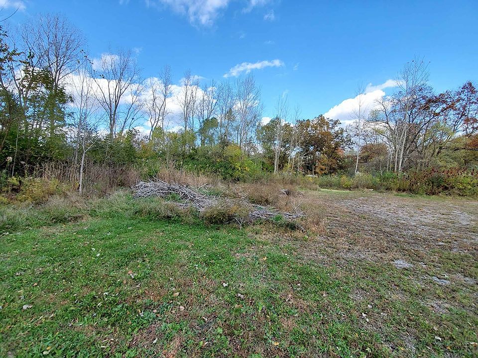 2nd image of 151 N McCord Rd