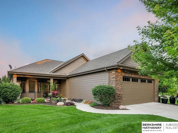 1169 S 212th Cir, Elkhorn, NE 68022