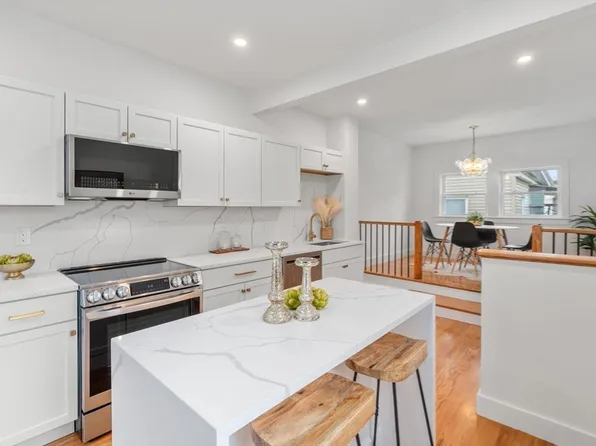 22 Charnwood Rd #2, Somerville, MA 02144