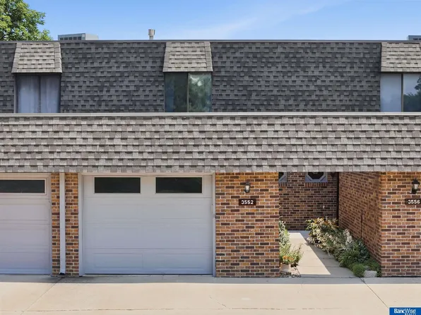 3552 Neerpark Dr, Lincoln, NE 68506
