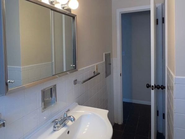 137 Delaware Rd Floor 2