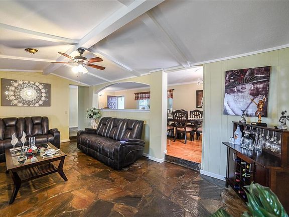 3rd image of 4932 NW 20th St