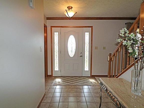 4th image of 500 Howland Dr