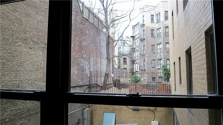 Rented by Lara Group | media 21