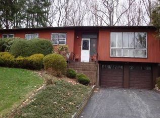 21 Eastbourne Dr, Spring Valley, NY 10977