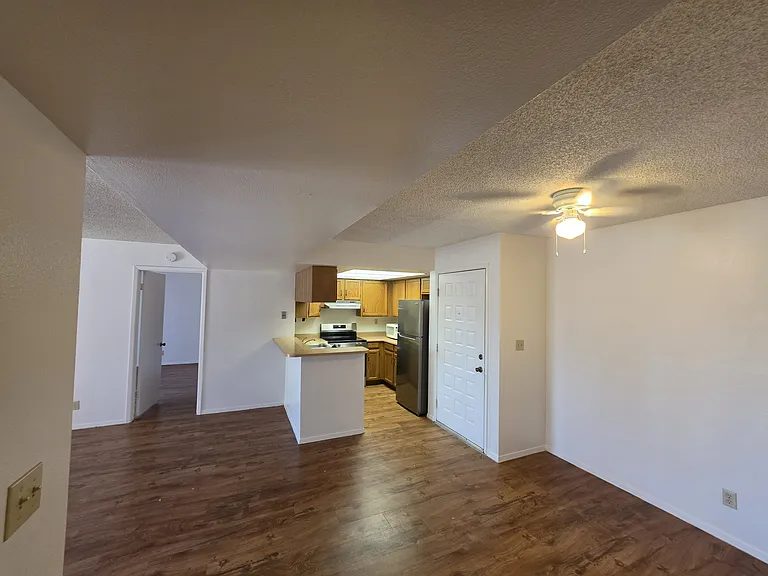 540 N May St #3119 — Photo 1