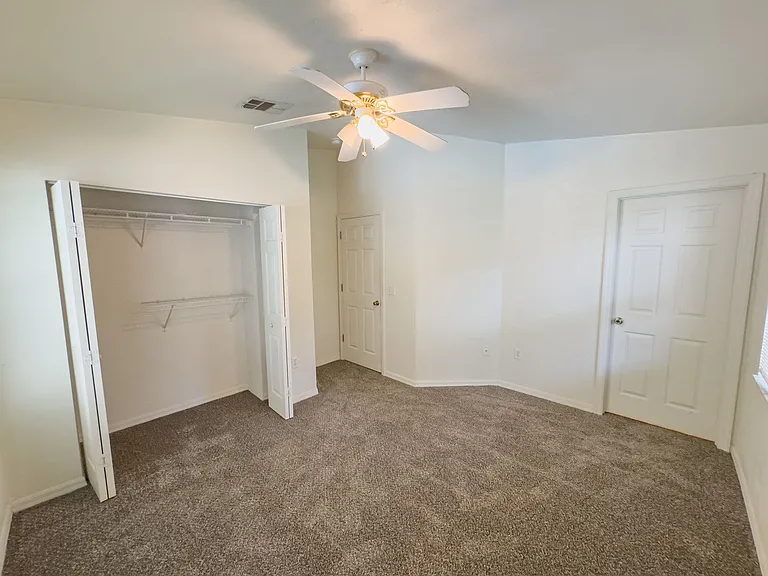 4415 SW 34th St #508 — Photo 18