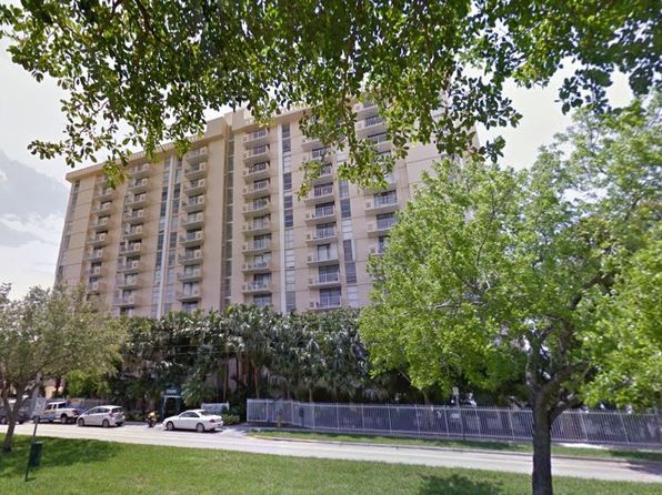 2351 NE 135th St #100