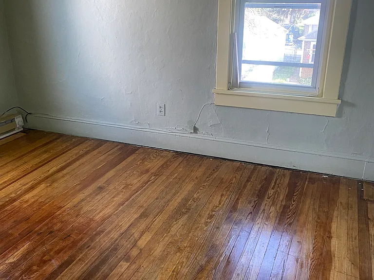 335 E Fell St — Photo 13