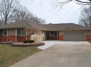 7017 N Brookside Rd, Pleasant Valley, MO 64068