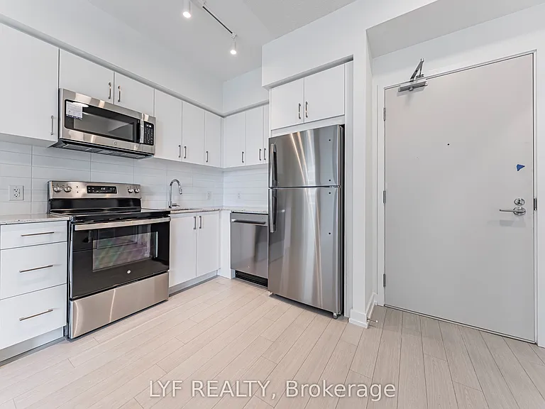 4010 Eglinton Ave W #922 — Photo 7