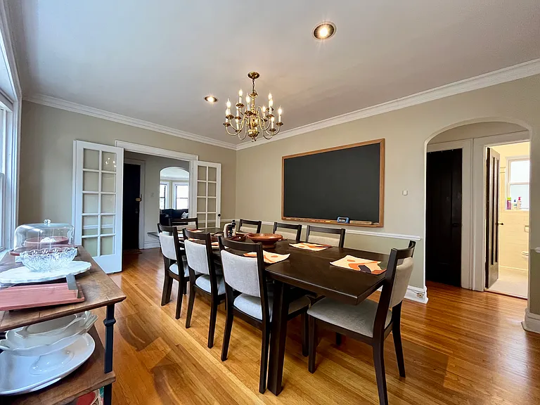 732 Mulford St #1 — Photo 12
