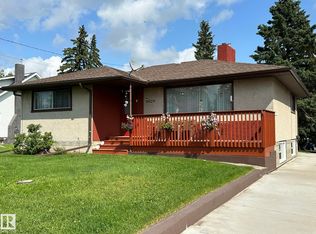 5029 48th St, Waskatenau, AB T0A 3P0