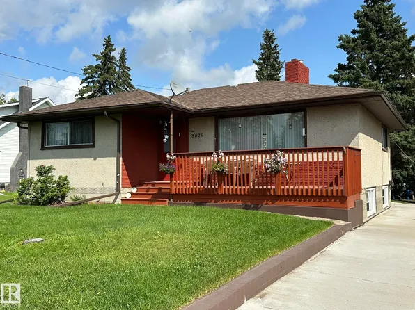 5029 48th St, Waskatenau, AB T0A 3P0