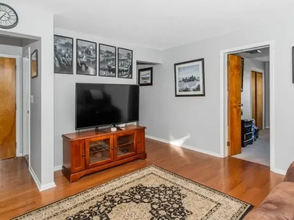 143 4th St Floor 2, Ridgefield Park, NJ 07660