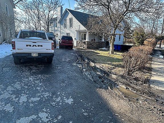 2nd image of 4272 Turney Rd