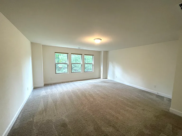 15614 Coventry Court Ln — Photo 26