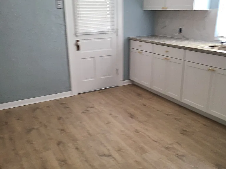 274 E Hinman Ave — Photo 24