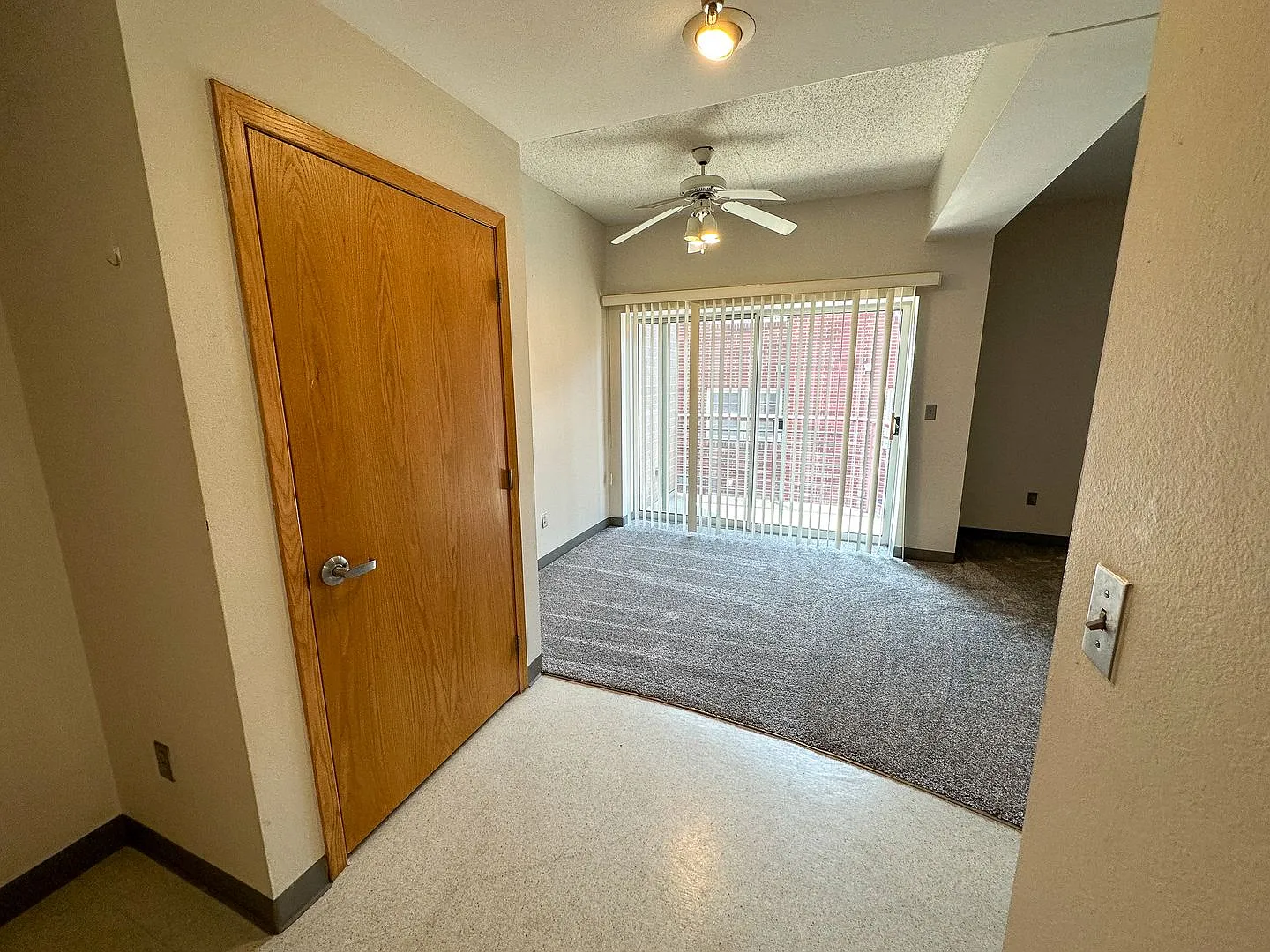 244 Hyland — Photo 2