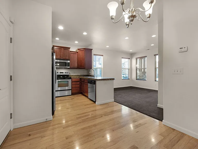 4723 Mossy Rock Grv — Photo 12