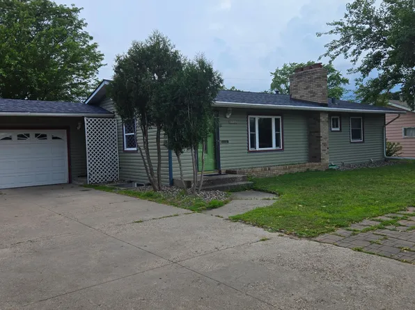 8530 Penn Ave S, Bloomington, MN 55431