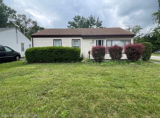 25523 Wiseman St, Roseville, MI 48066