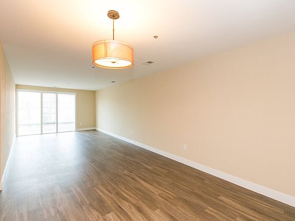 5th image of 1201 S Charles St #74