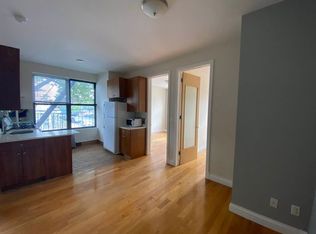 30-36 14th St #2A, Astoria, NY 11102