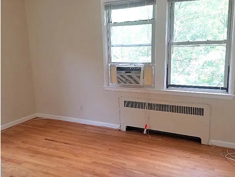 4004 Beecher St NW #303 — Photo 2