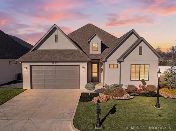 1234 N 71st Pl, Broken Arrow, OK 74014