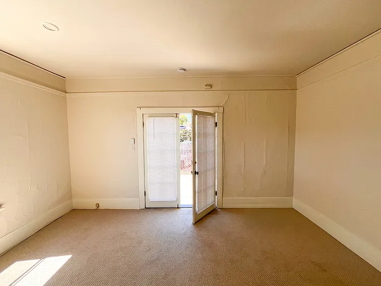 1220 Donnelly Ave #1 — Photo 9