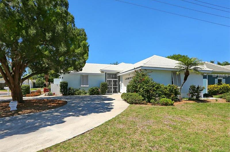 1st image of 17 Gulf Manor Dr
