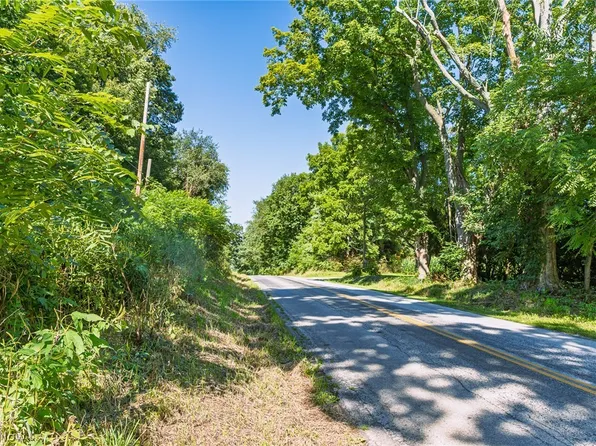 7559 Doylestown Rd, Sterling, OH 44276