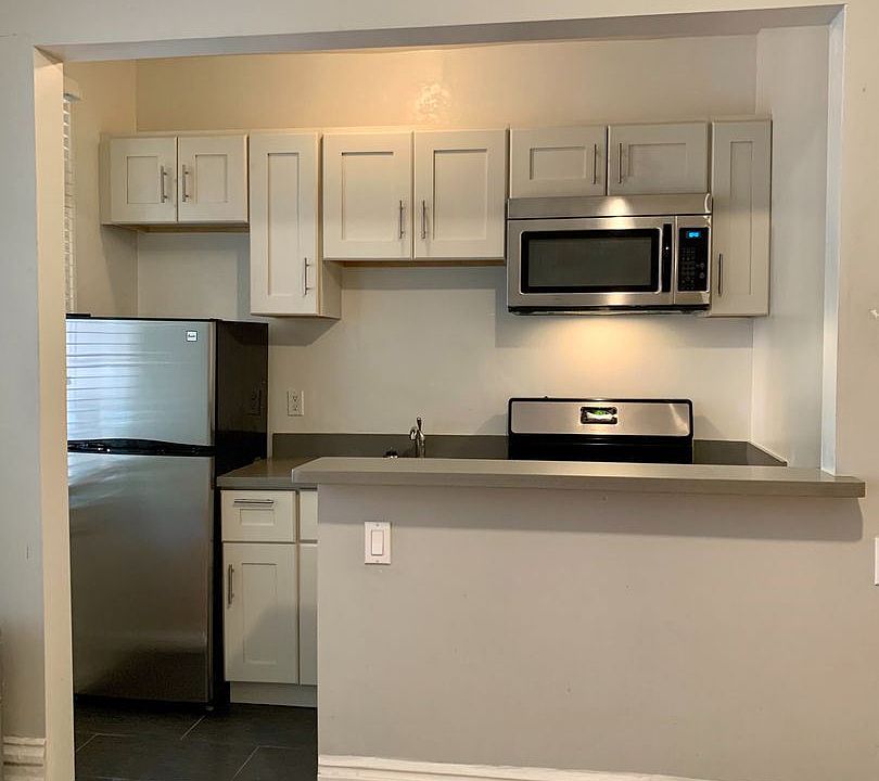 1st image of 838 Hyde St APT 9