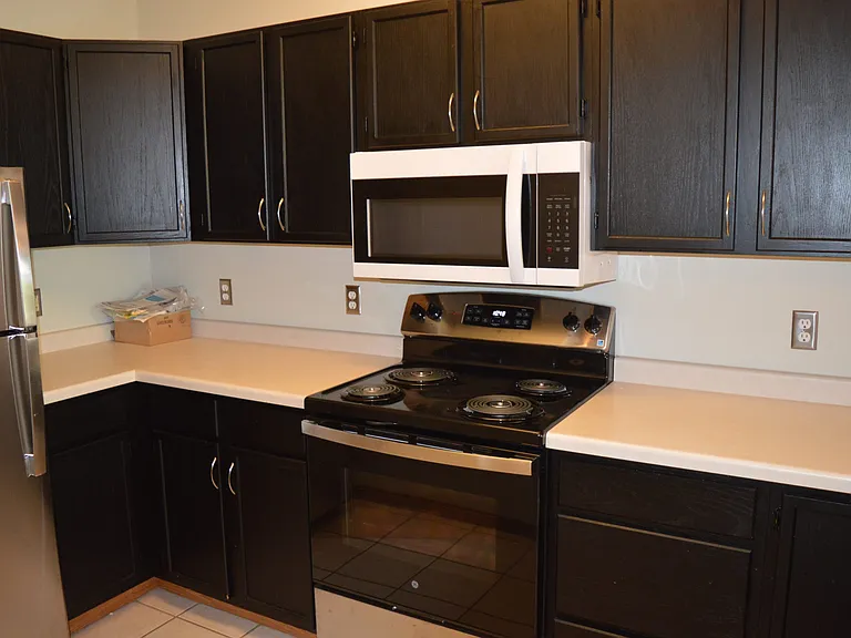 301 Harbour Town Dr #209 — Photo 18