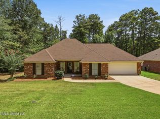 407 Pine Ridge Rd, Florence, MS 39073
