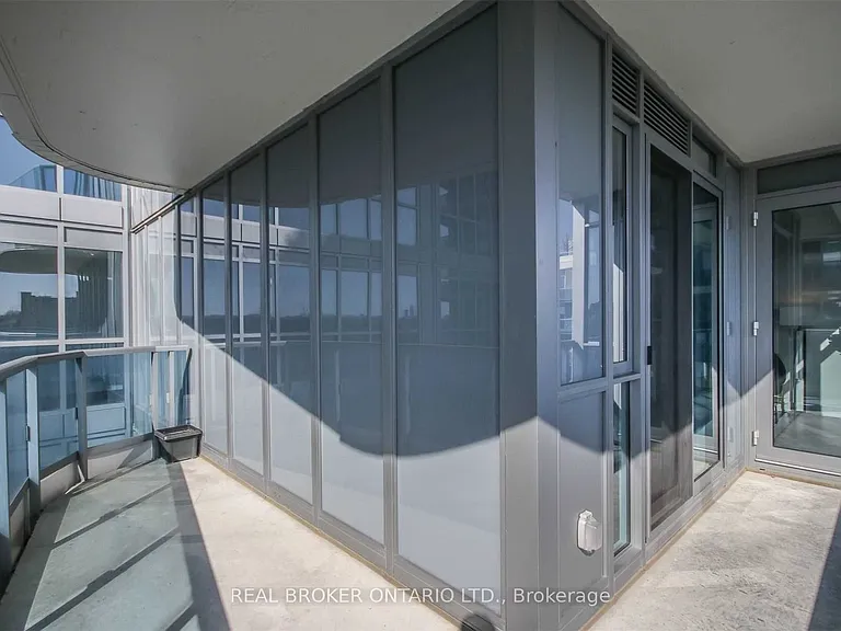 9471 Yonge St #623 — Photo 15