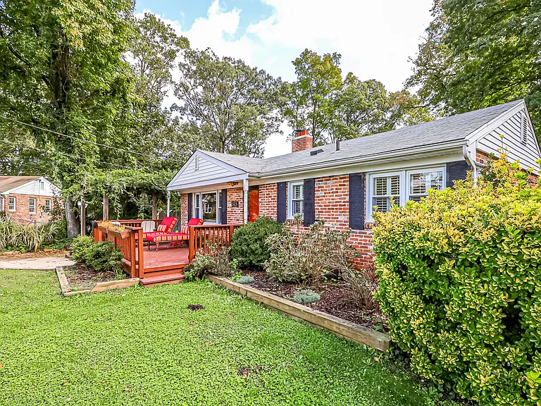 8113 Carlyle Pl — Photo 3