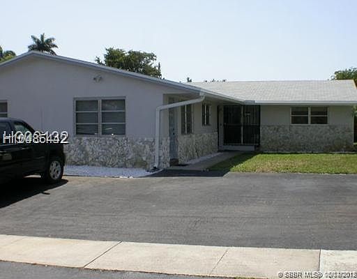 2nd image of 106 SE 4th Ter #A