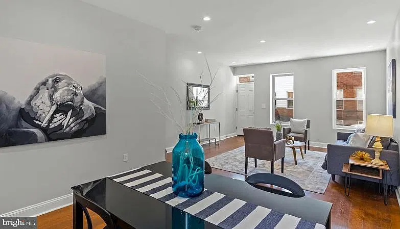 3 bed, 1.0 bath, 1364 sqft, $1,995 — Photo 3