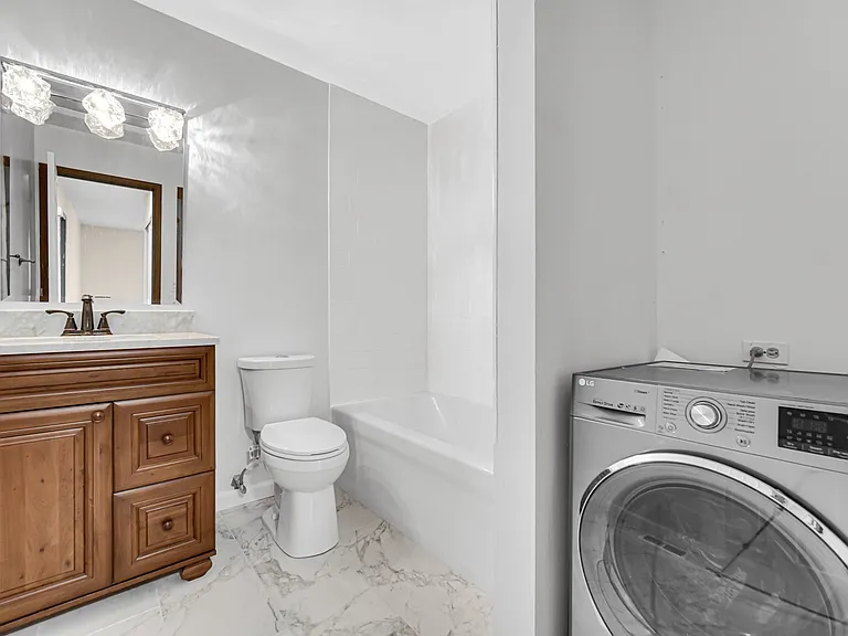 315 Farmingdale Cir — Photo 8