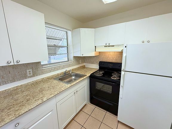 5th image of 2915 Jackson St #5